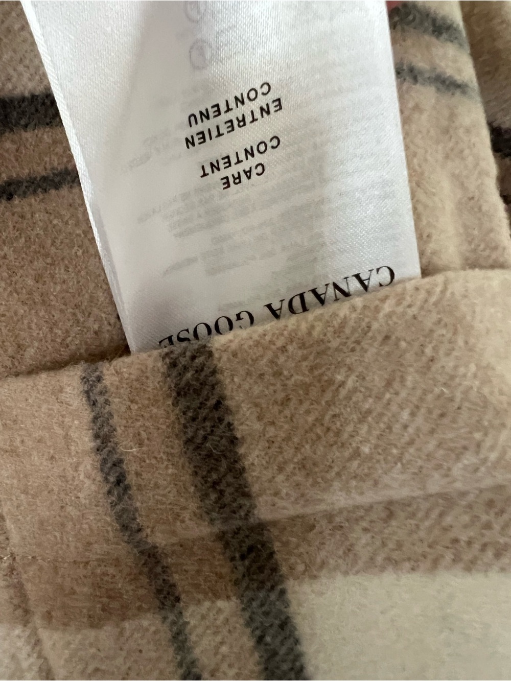 Canada Goose Almandine Cropped Plaid Shirt Jacket - Picture 9 of 9